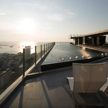 The Base Condo Center Of Pattaya Rooftop Swimming Pool Exteriör bild