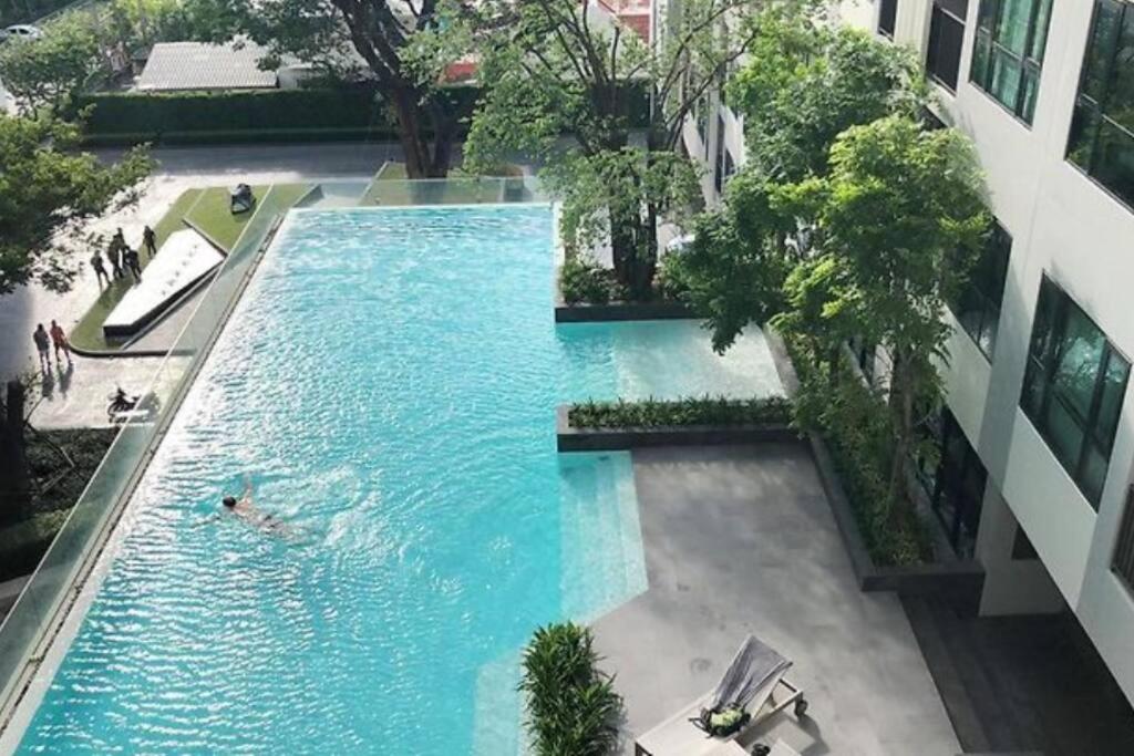 The Base Condo Center Of Pattaya Rooftop Swimming Pool Exteriör bild