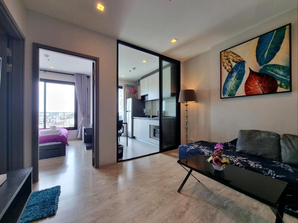The Base Condo Center Of Pattaya Rooftop Swimming Pool Exteriör bild